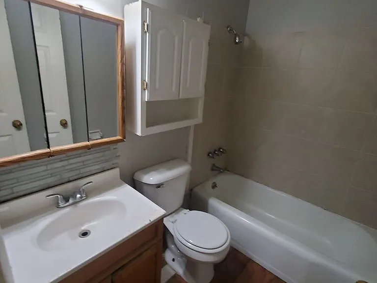 2517 W National Ave. (12 unit) — Photo 2