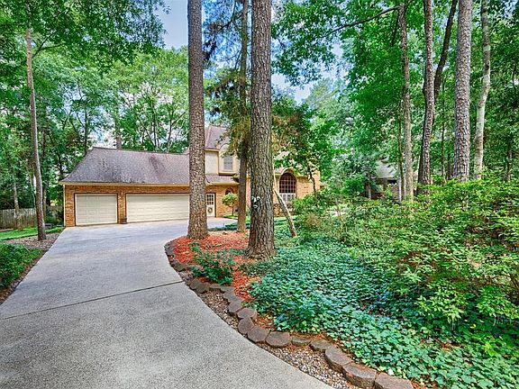 3rd image of 38 Village Hill Dr