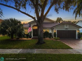 5585 NW 41st Ter, Coconut Creek, FL 33073