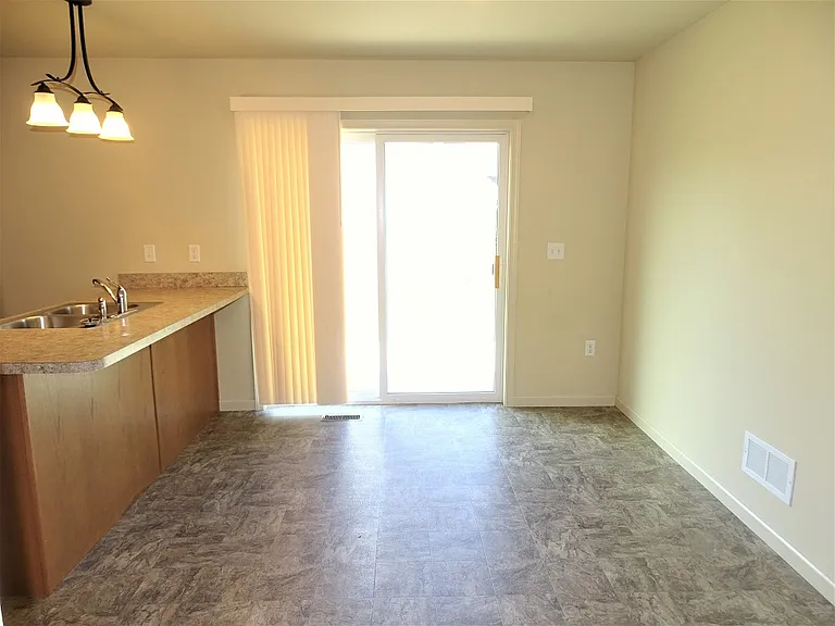 402 Marlene Way — Photo 8