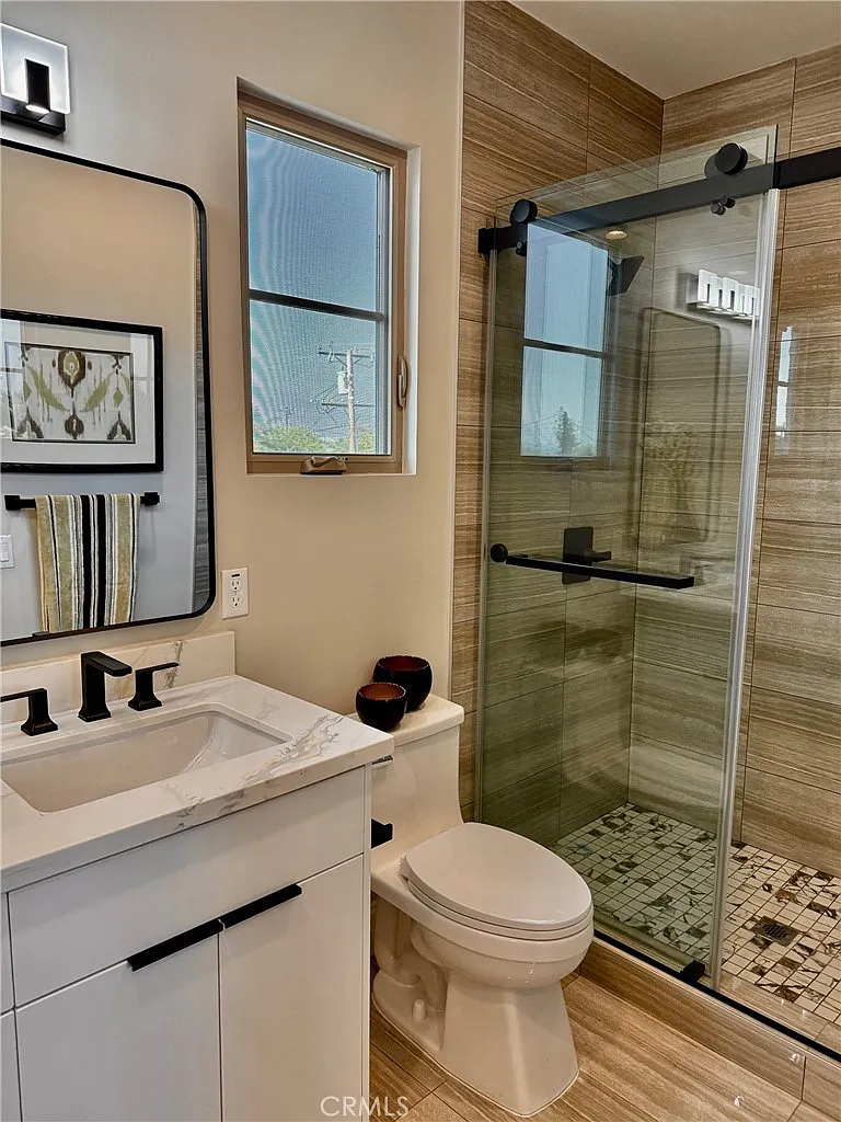 4 bed, 1559 sqft, $4,500 — Photo 4