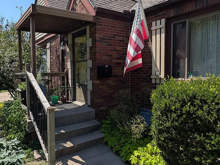 3410 E Clark St — Photo 6