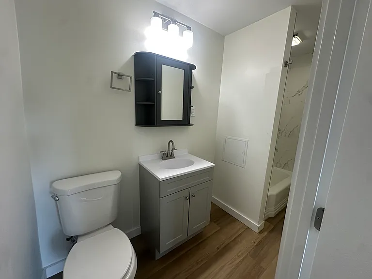 67 Bouvier Ave #2R — Photo 3