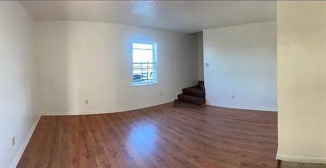 2 bed, 1.0 bath, 1000 sqft, $1,090 — Photo 3