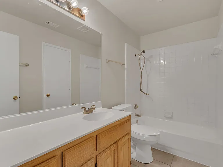 2140 Teal Ct — Photo 21