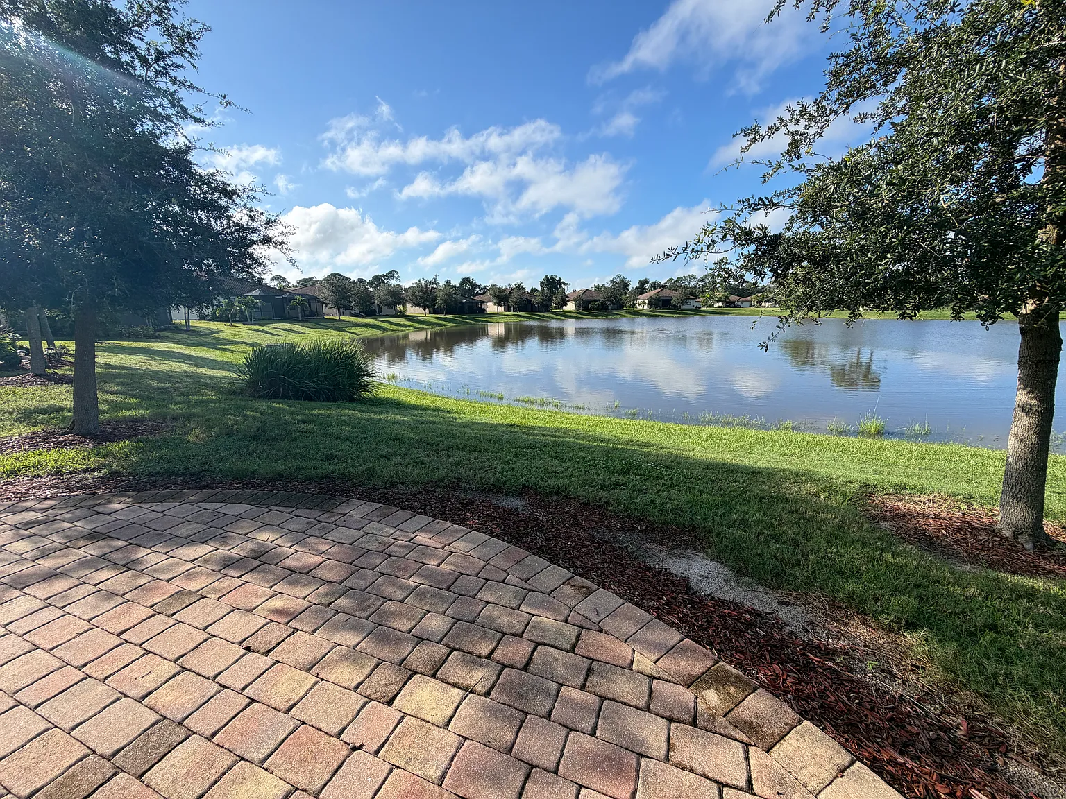2 bed, 1568 sqft, $4,500 — Photo 2