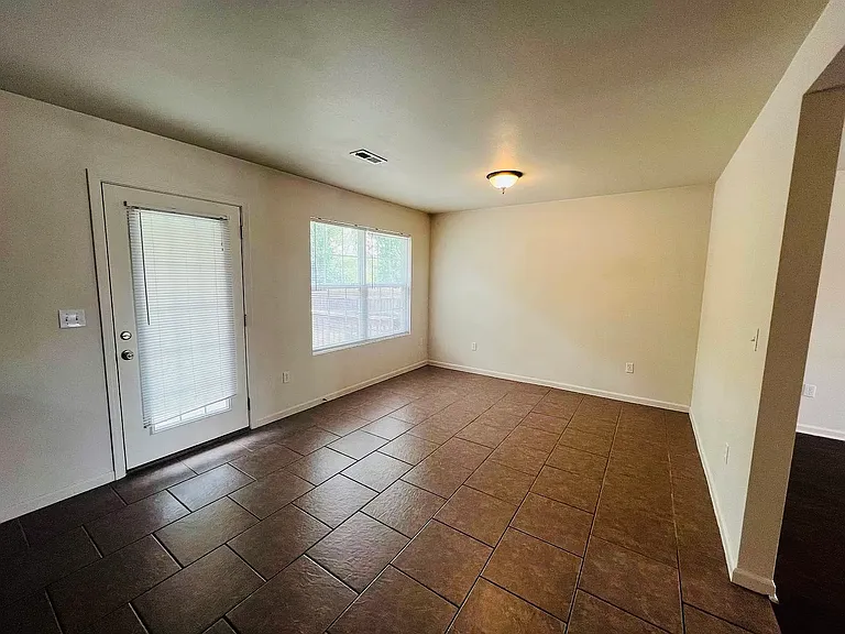 16144 Holy Cross Ln #D — Photo 9