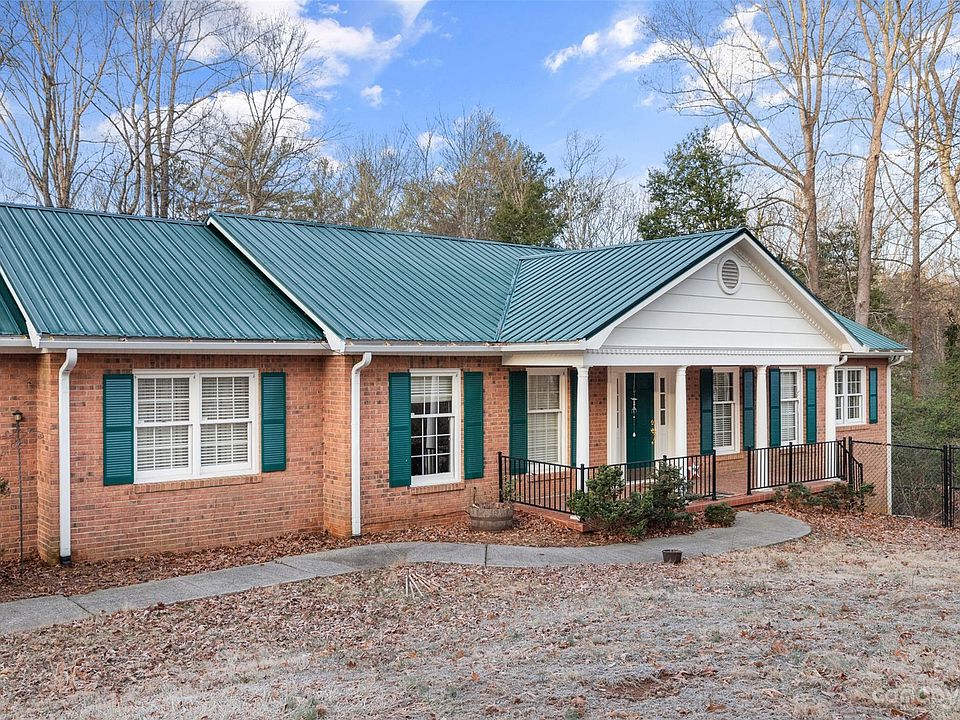1st image of 3064 Woodstream Dr