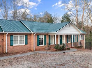 3064 Woodstream Dr, Valdese, NC 28690