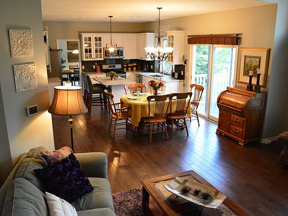 5th image of 4356 Orchard Creek Dr SE