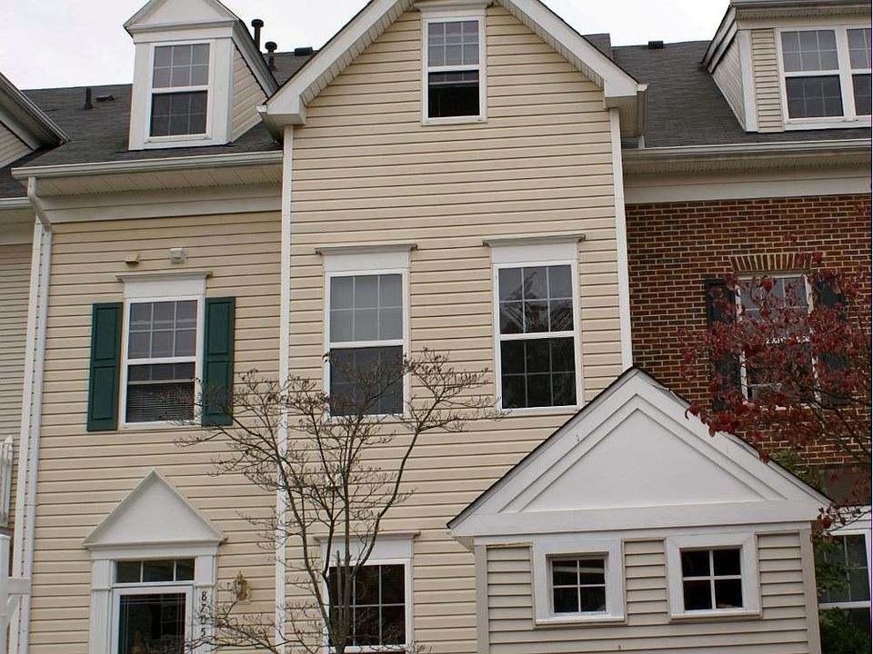 3 Level Townhouse