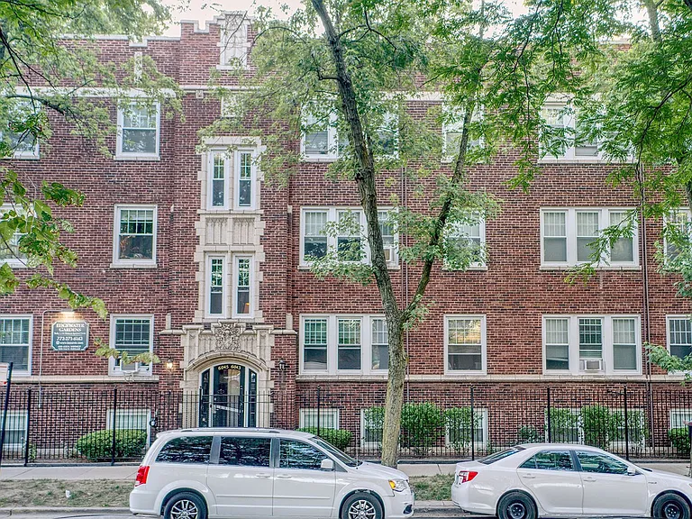 6035-6045 N Winthrop Ave #1055-1067 — Photo 52