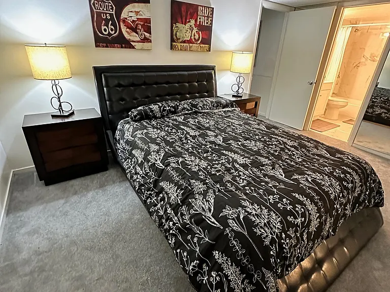575 S Royal Crest Cir #24 — Photo 9