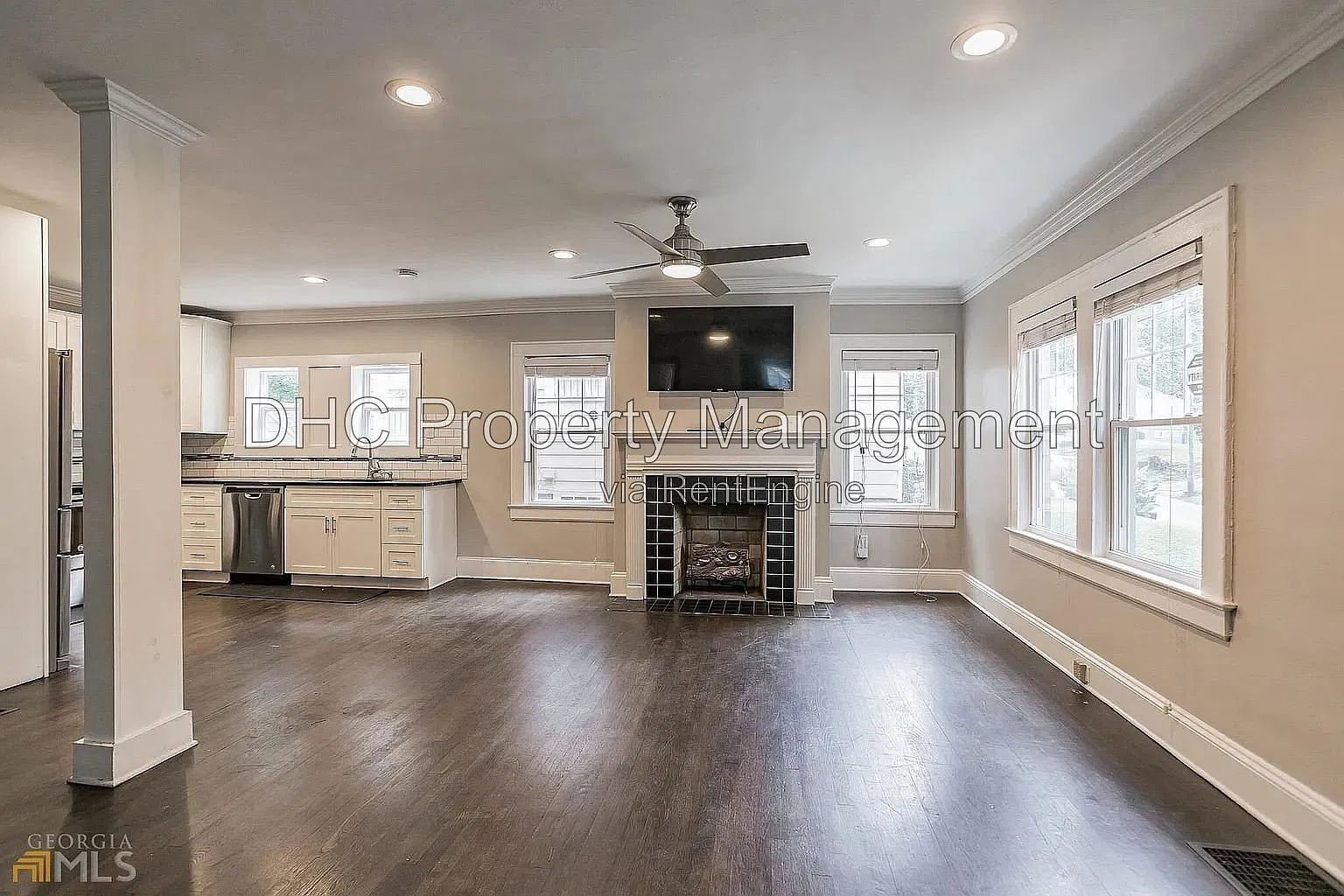 5 bed, 3.0 bath, 2100 sqft, $2,595 — Photo 4