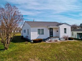 502 9th St, Newport, TN 37821