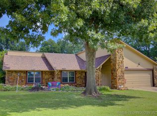 2528 W Commercial St, Broken Arrow, OK 74012