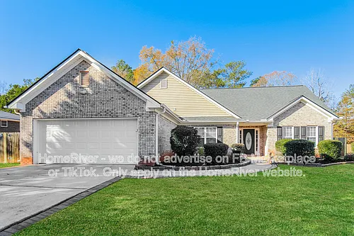35 Chapman Way Photo 1
