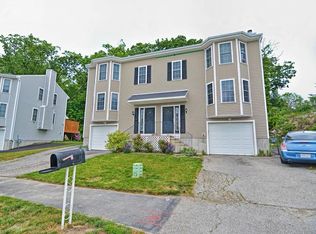 8 Lilac Ln, Worcester, MA 01607