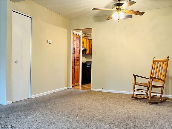 5th image of 31624 N Marginal Dr APT B