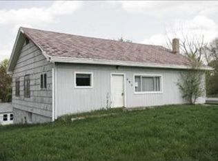 495 Helmer Rd N, Springfield, MI 49037