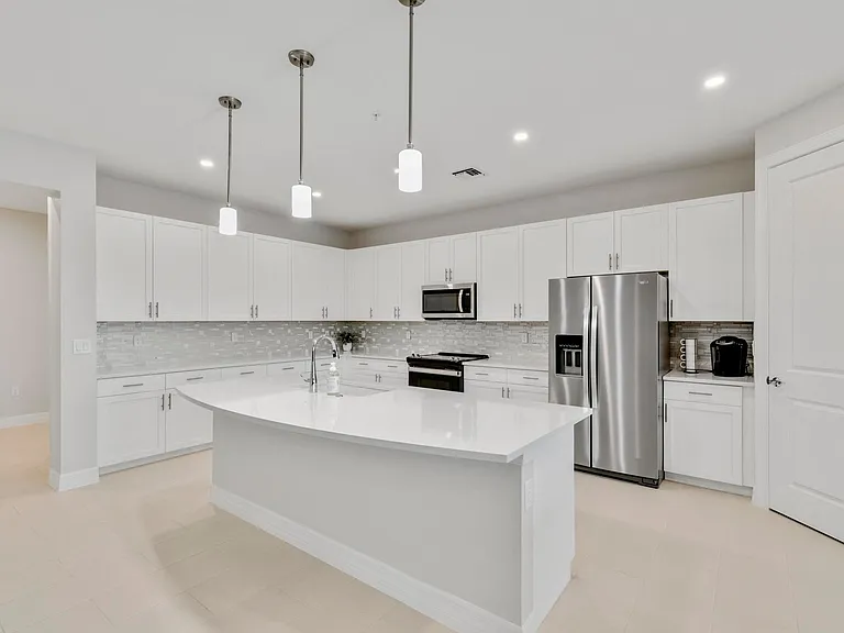 239 Indies Dr E #202 — Photo 10