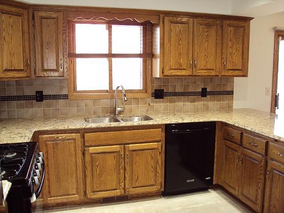 5th image of 4965 Forestview Ln N