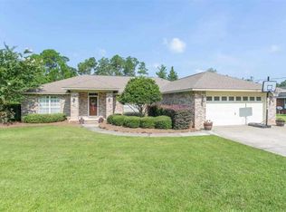 147 Countri Ln, Cantonment, FL 32533
