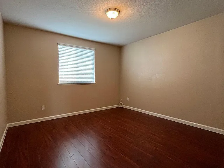 8193 Shay Cir — Photo 14