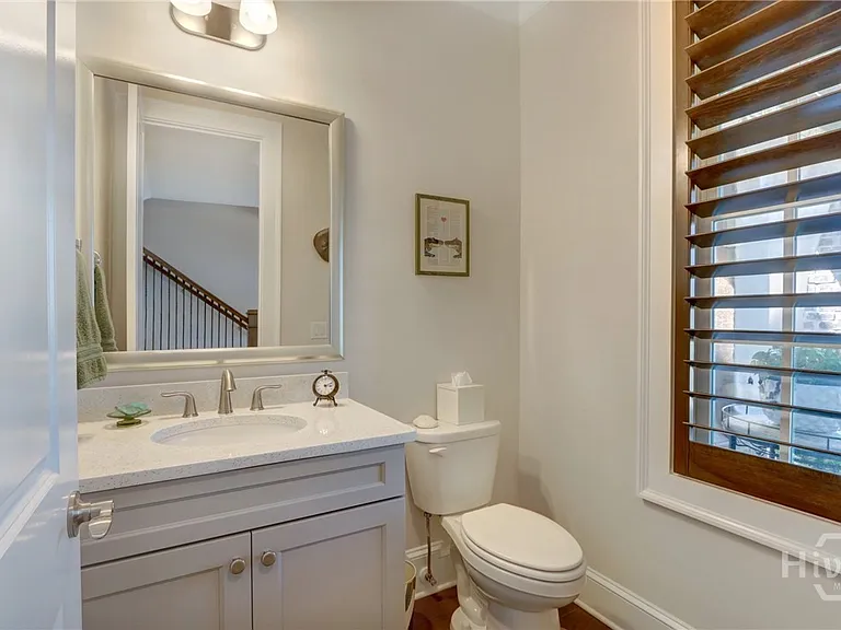 421 Port St — Photo 31