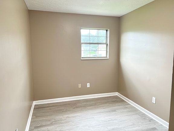 4th image of 1420 Kingswood Way #1