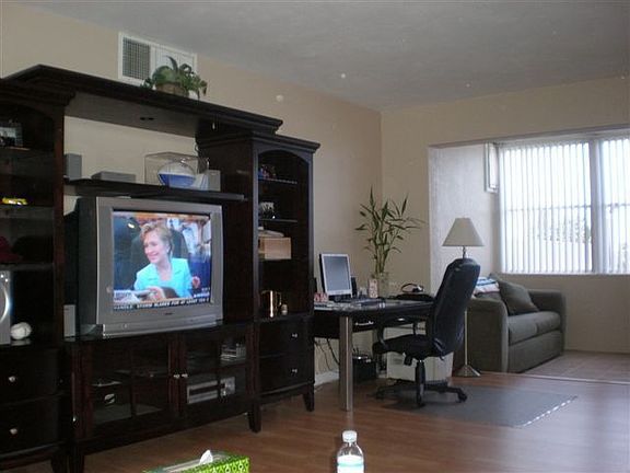 4th image of 7200 Sunshine Skyway Ln S APT 2B