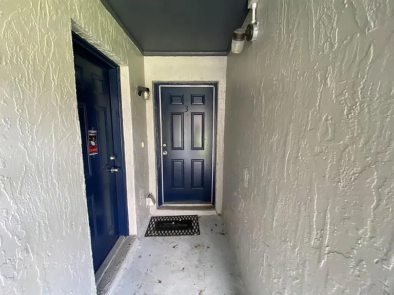 114 Eaton St #3 — Photo 3