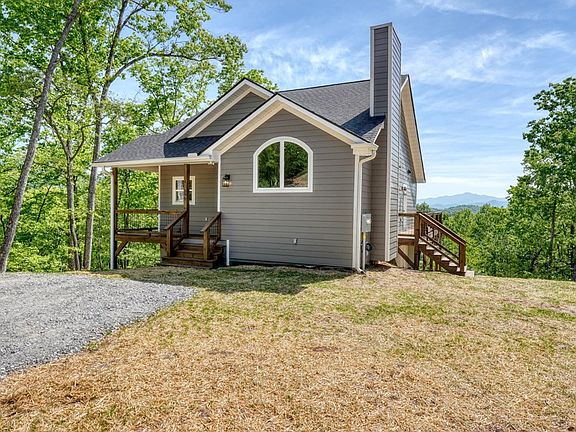 4th image of 296 Peaks Dr