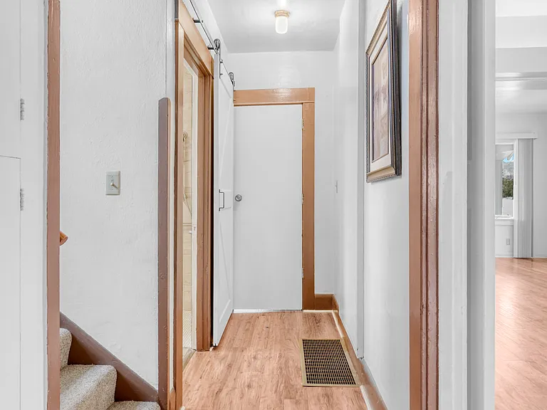 1476 Bardsdale Ave — Photo 21