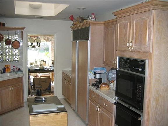 5th image of 625 Amherst Dr