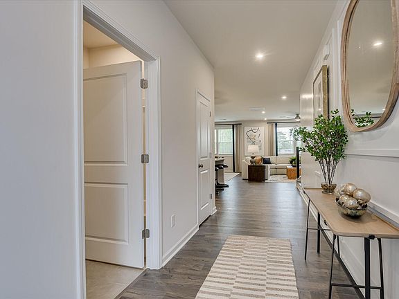 3rd image of 3485 Rustic Dr