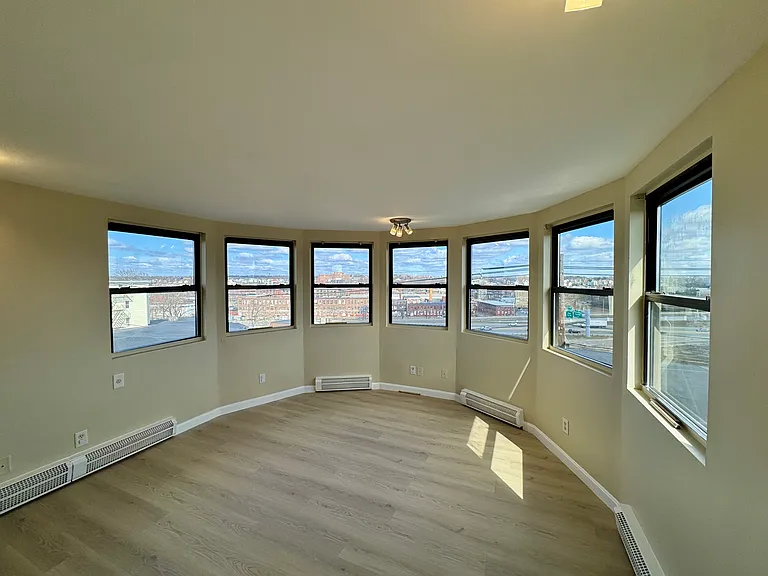 120 Spruce St #15 — Photo 12