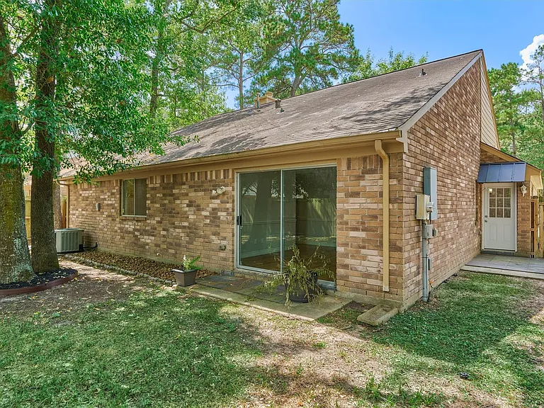 30 Cottage Grove Pl — Photo 38