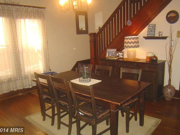 2nd image of 832 Mulberry Ave