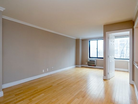 5th image of 784 Columbus Ave APT 3T