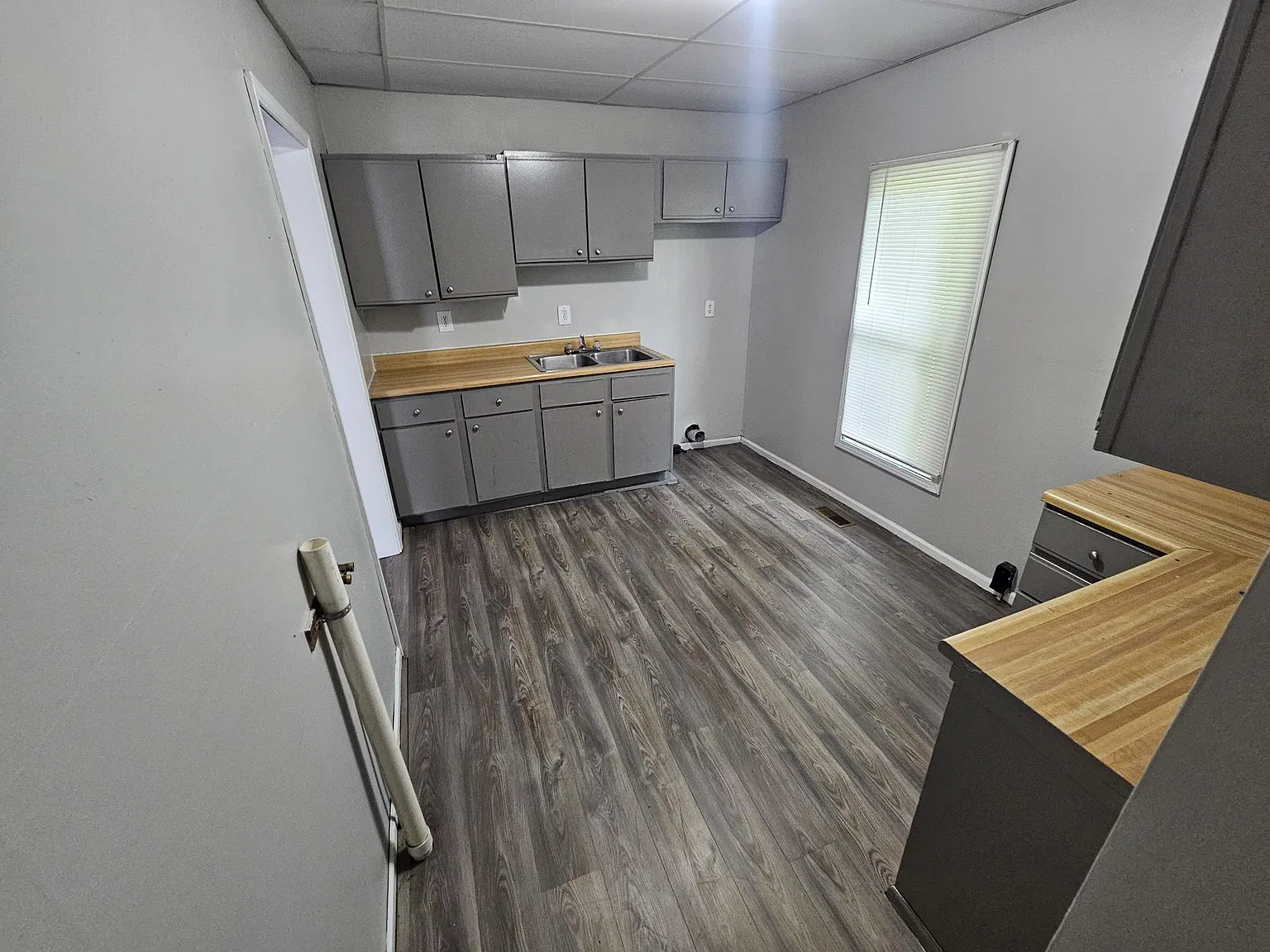 4 bed, 1235 sqft, $1,395 — Photo 3