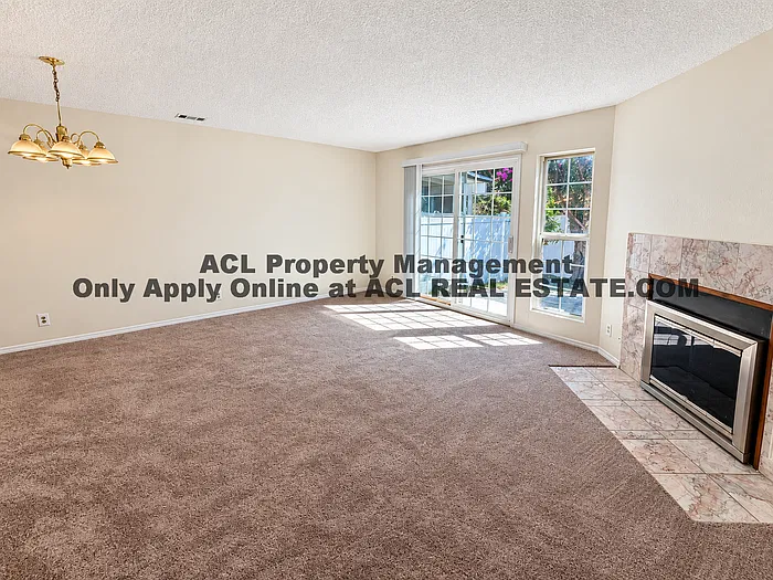 2 bed, 2.0 bath, 1070 sqft, $2,595 — Photo 3