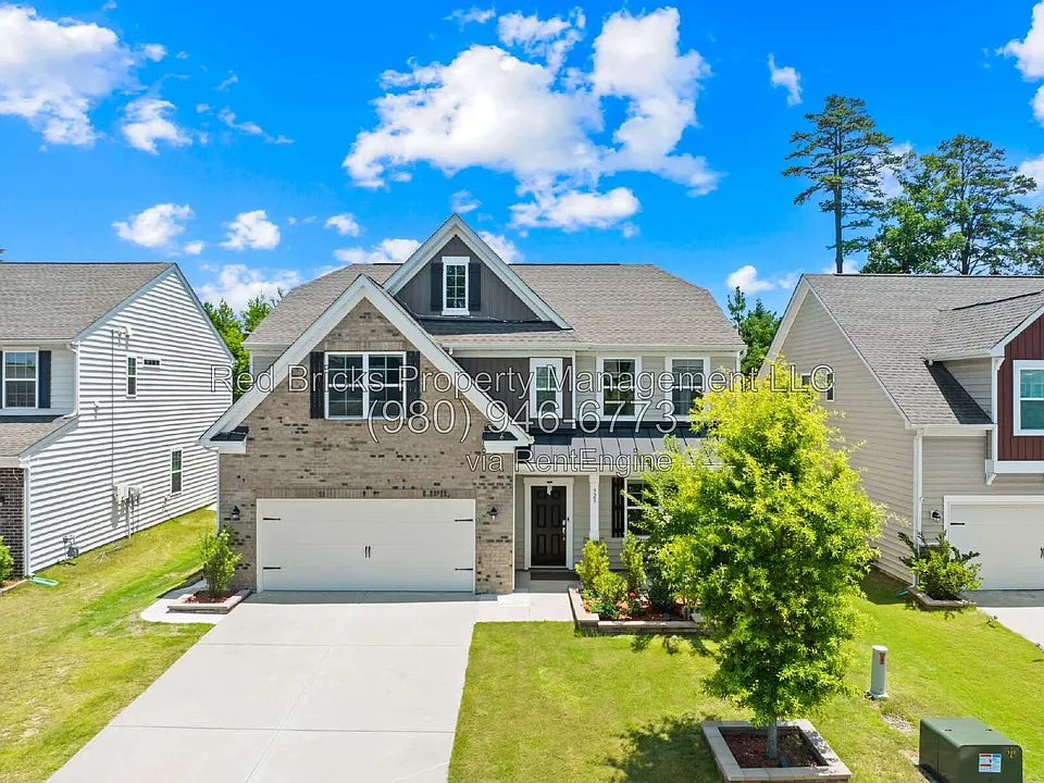 923 Wood Apple Ln