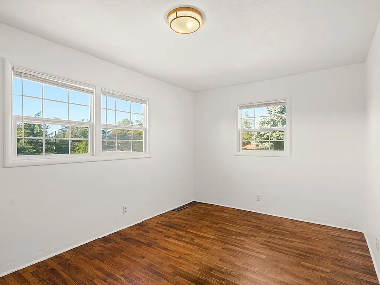 560 N Keene Way Dr — Photo 19