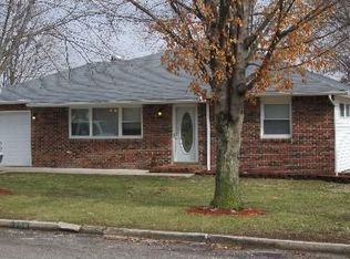 708 Park Ave, Tipton, MO 65081