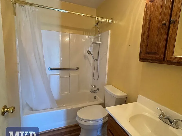 1712 Wayne St NE — Photo 14