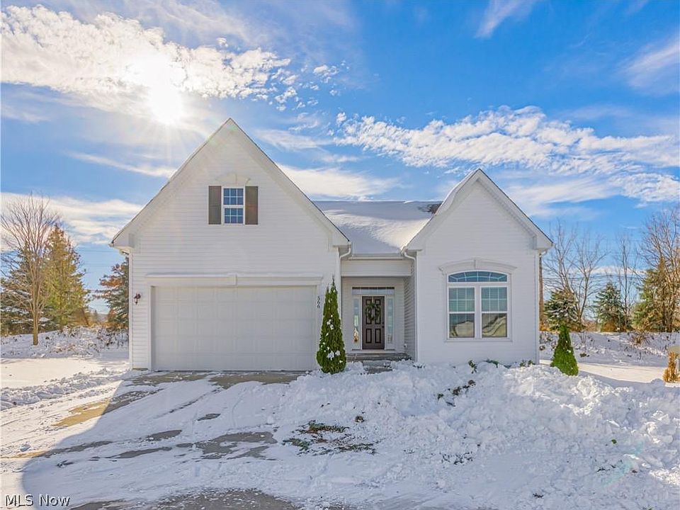 1st image of 566 Marrus Cir