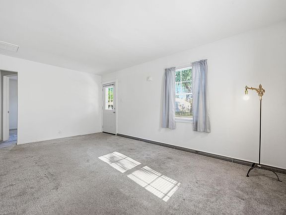 5th image of 1727 E 24th St