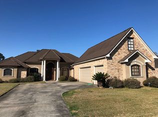12027 Hampton Village Ave, Baton Rouge, LA 70818