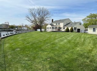 23 Lori Rd, Monmouth Beach, NJ 07750